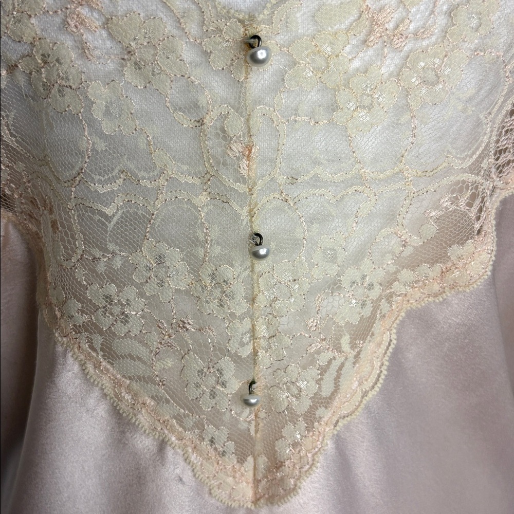 Gilligan & O'Malley Satin Lace-Trim Nightgown in Light Peach. 80’s - Picture 4 of 10